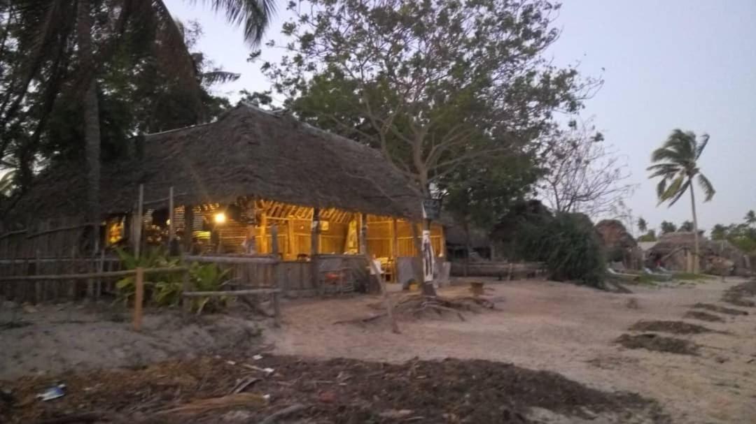 Ushongo Beach Bandas Pangani Bagian luar foto
