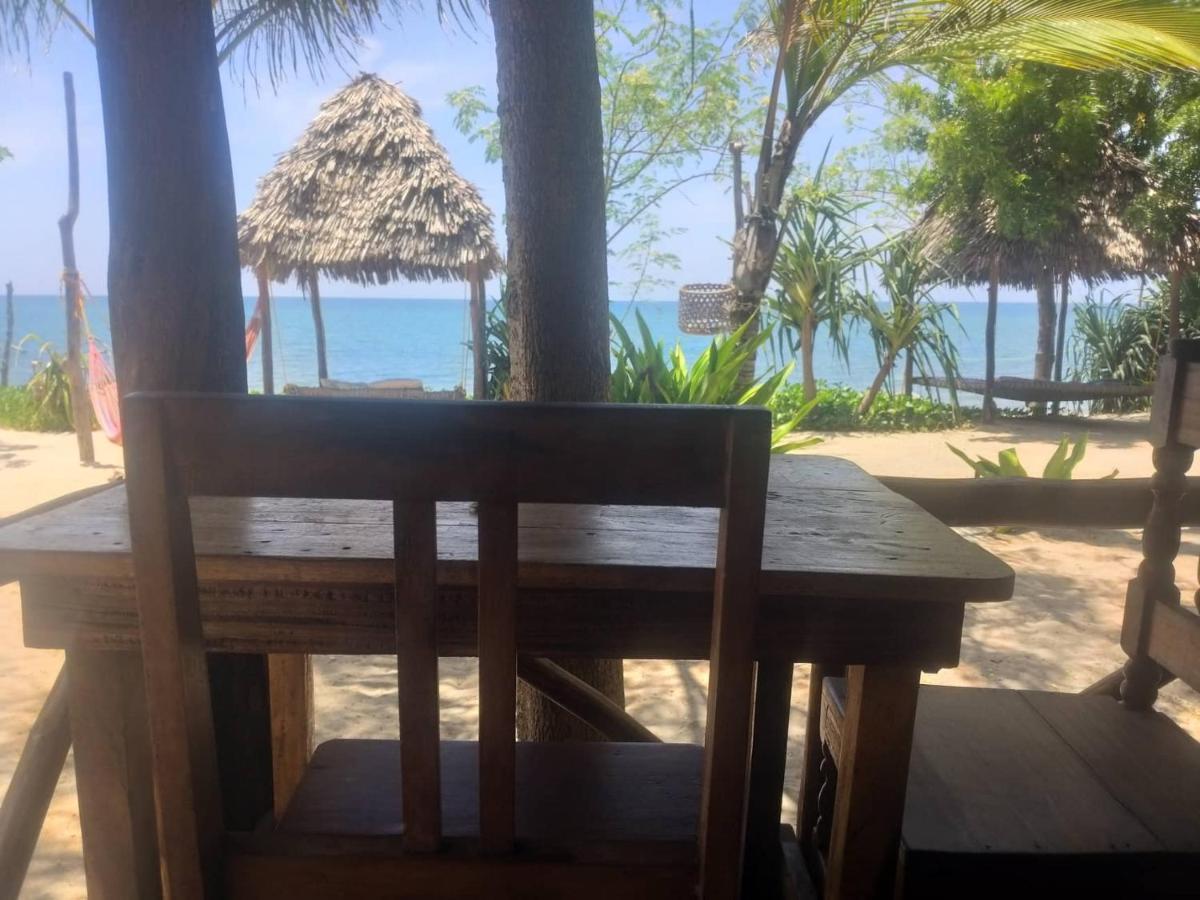 Ushongo Beach Bandas Pangani Bagian luar foto