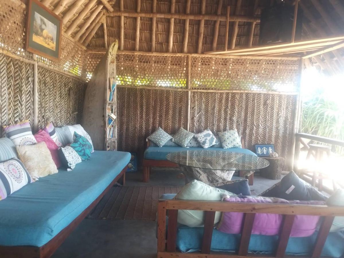 Ushongo Beach Bandas Pangani Bagian luar foto