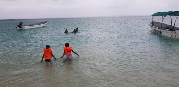Ushongo Beach Bandas Pangani Bagian luar foto