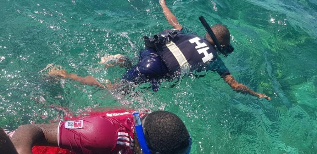 Ushongo Beach Bandas Pangani Bagian luar foto