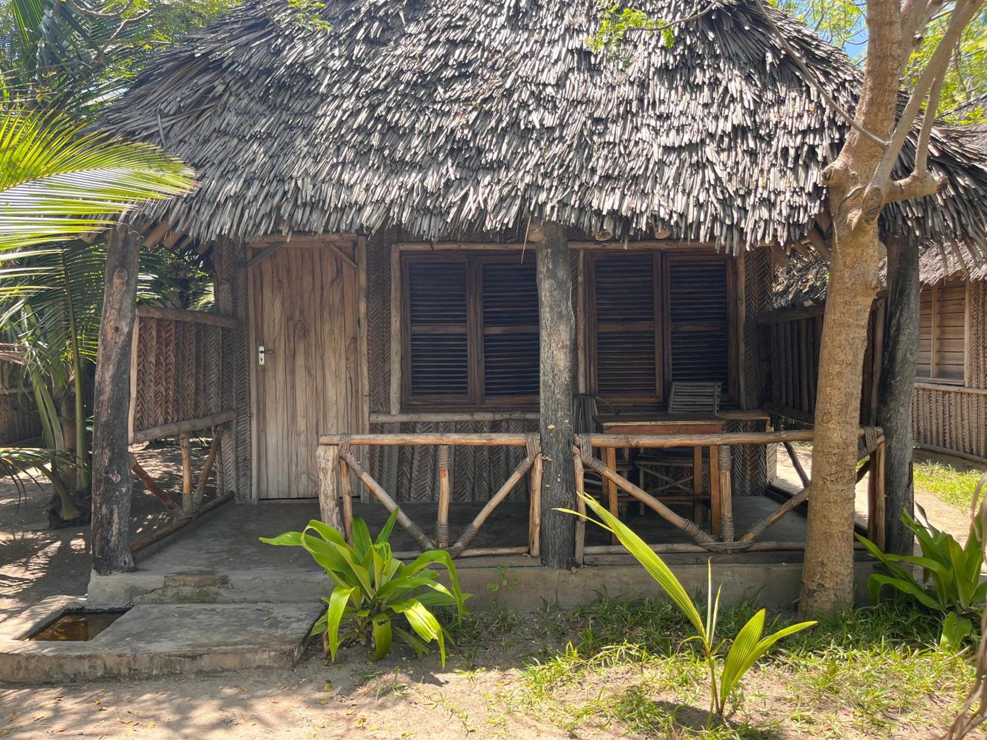 Ushongo Beach Bandas Pangani Bagian luar foto